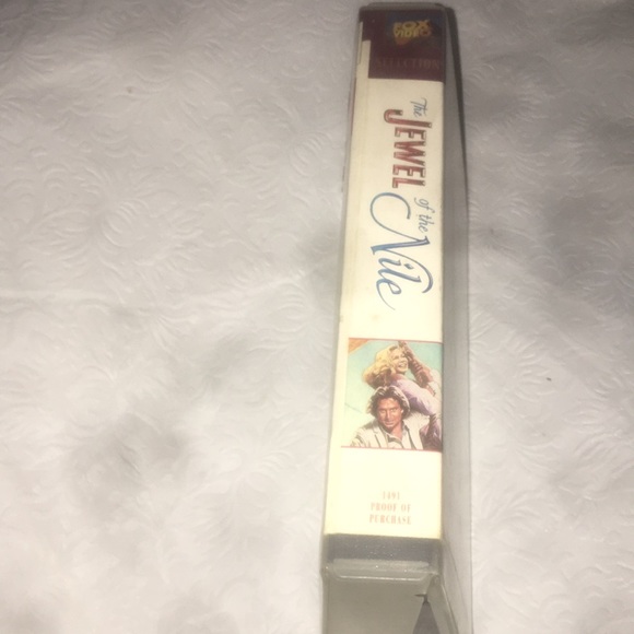 🔥3/$25🔥Vintage Jewel Of The Nile 1985 VHS Tape Michael Douglas - Picture 6 of 8